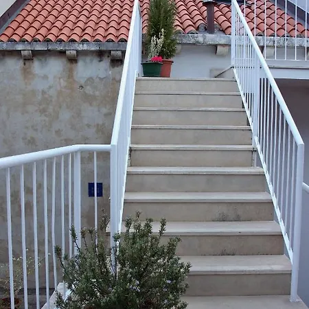 Appartement With A Parking Space - 4753