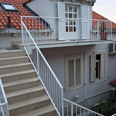 Apartamento With A Parking Space - 4753 Dubrovnik