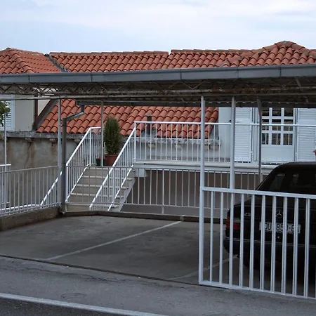 With A Parking Space - 4753 Dubrovnik